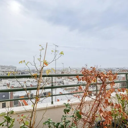 - Auteuil - 70m2, Balconies, Sun, Renovated - Fits 5 Appartement Parijs